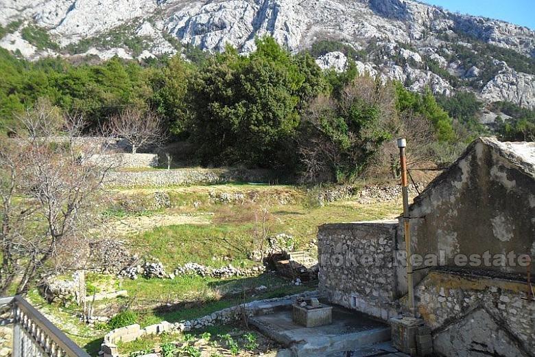 Stone house, for sale