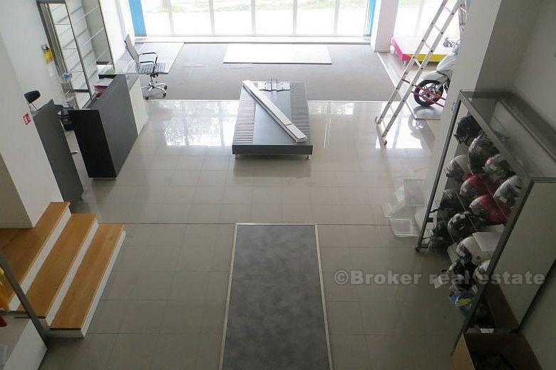 Spacious office space, for rent