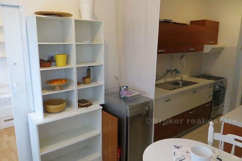 To roms leilighet (Meje), til leie