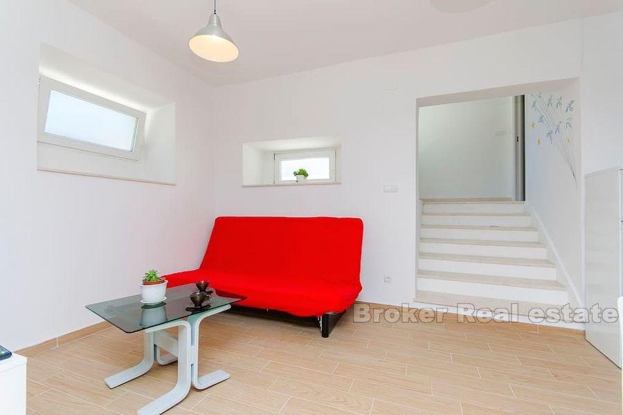 Komplett renovierte und möblierte Wohnung zu verkaufen