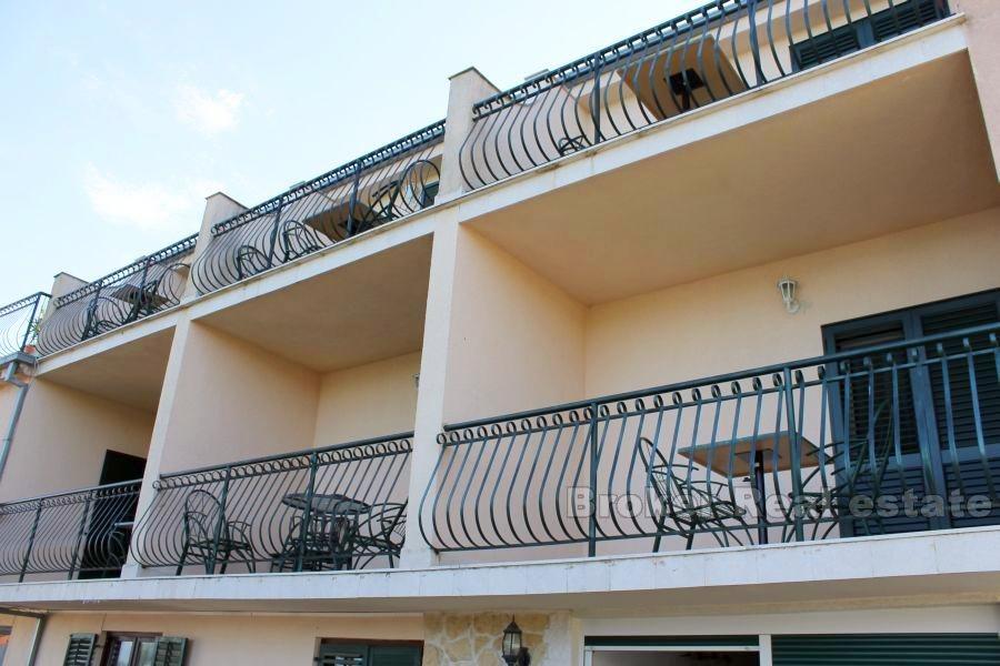 Apartment house, for sale