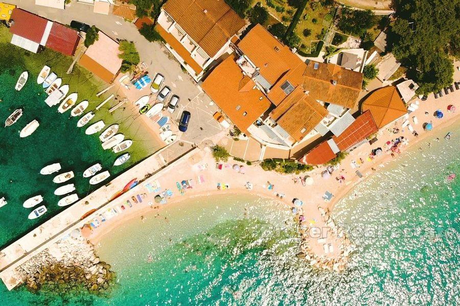 Samostojeća kuća s restoranom, na prodaju