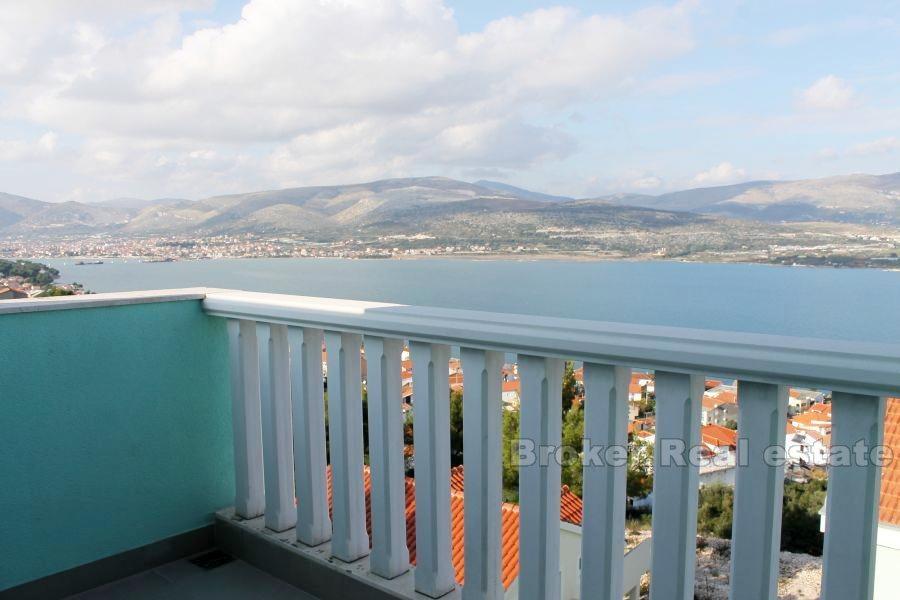 Appartement à deux chambres, à vendre