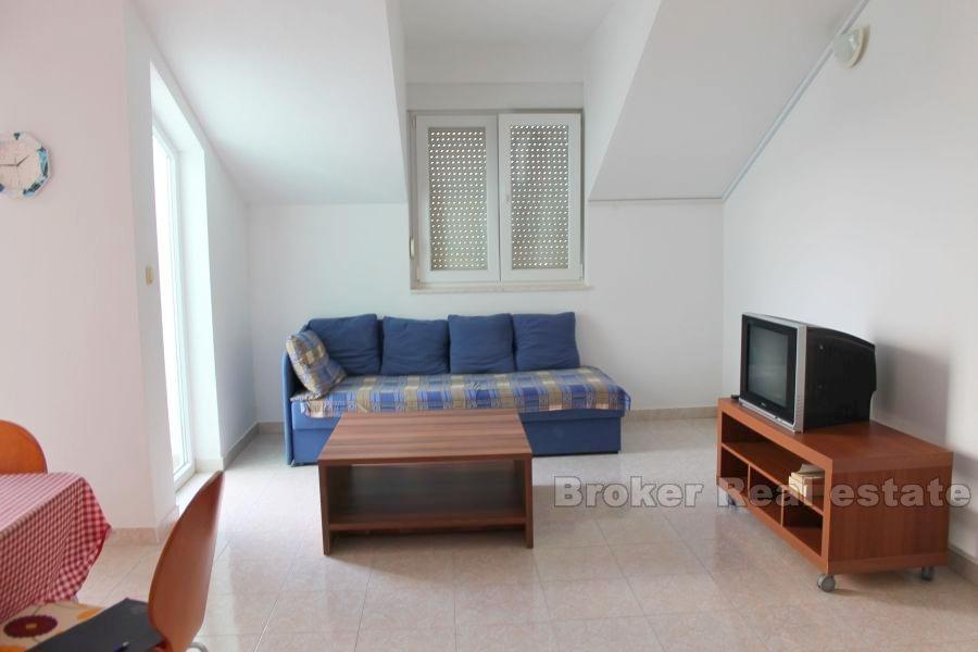 Appartement à deux chambres, à vendre