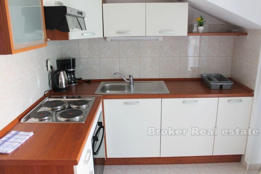 Appartement à deux chambres, à vendre