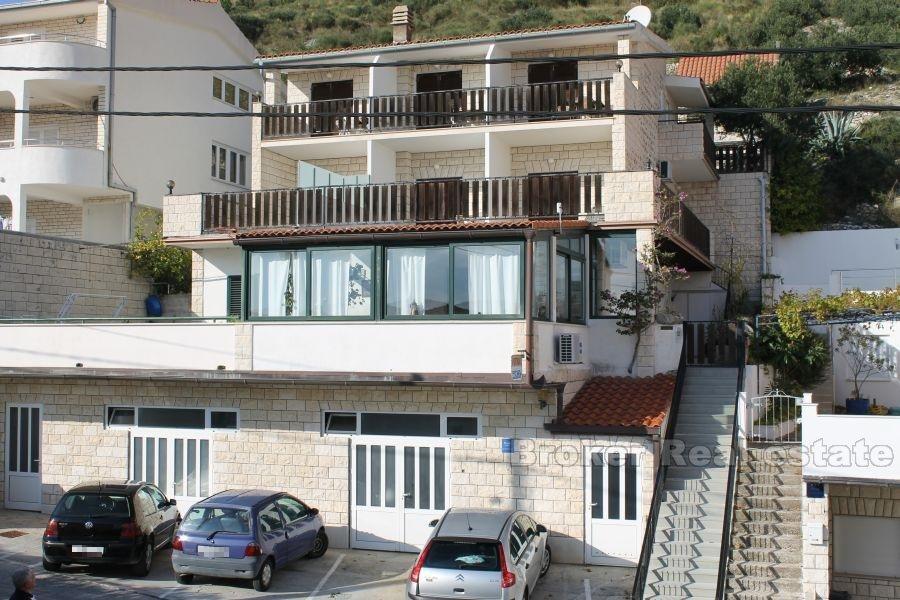 Apartmanska kuća, na prodaju