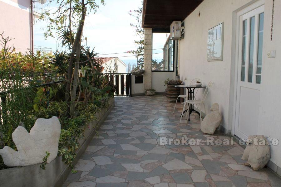 Apartmanska kuća, na prodaju