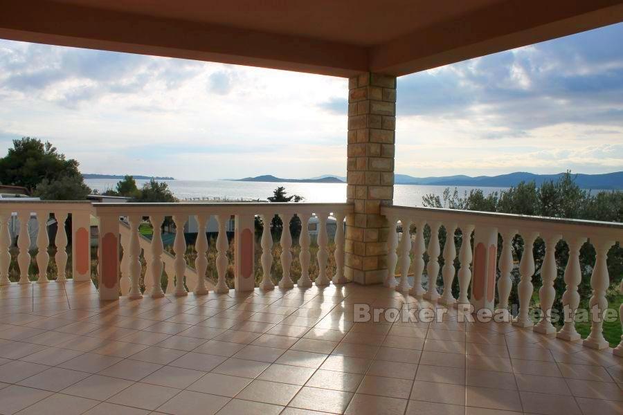Maison à la mer, à vendre