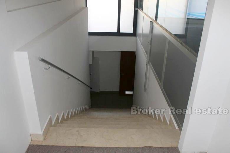 Spazio per uffici, in affitto