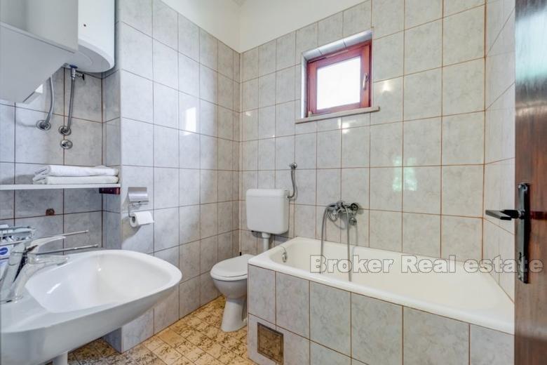 Maison avec vue sur la mer, à vendre