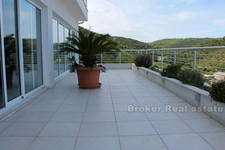 Luksuriøs villa, til salgs