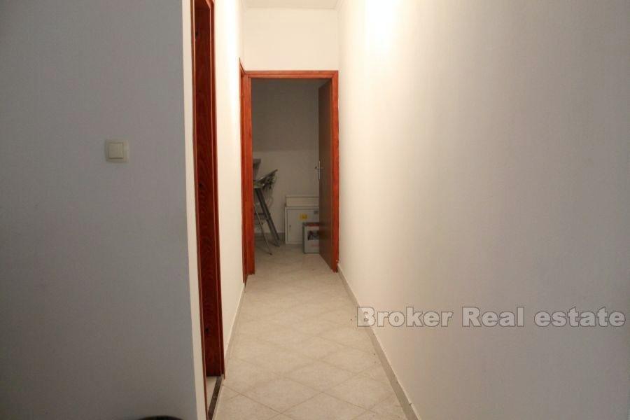 Doskonała powierzchnia biurowa (Lucac), do wynajęcia