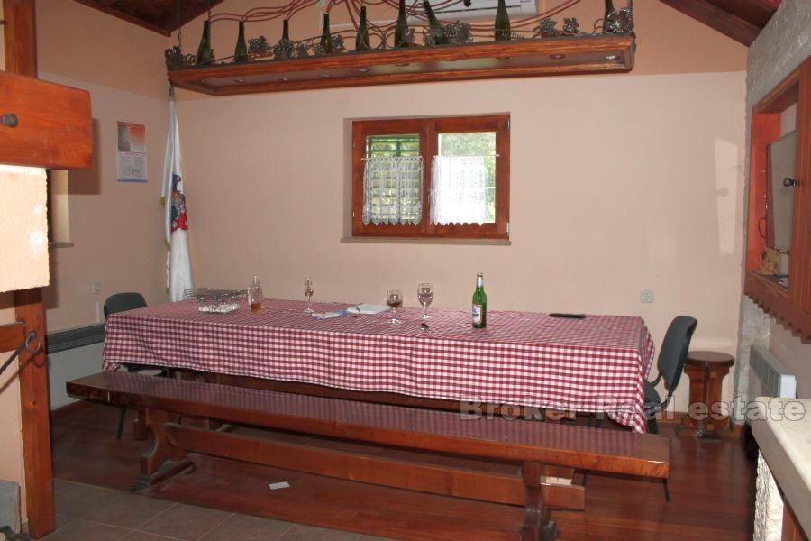 Excellent office space (Lucac), for rent