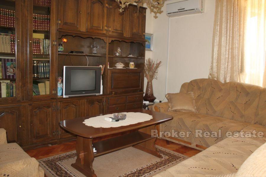 Casa di pietra in vendita, Kaštela