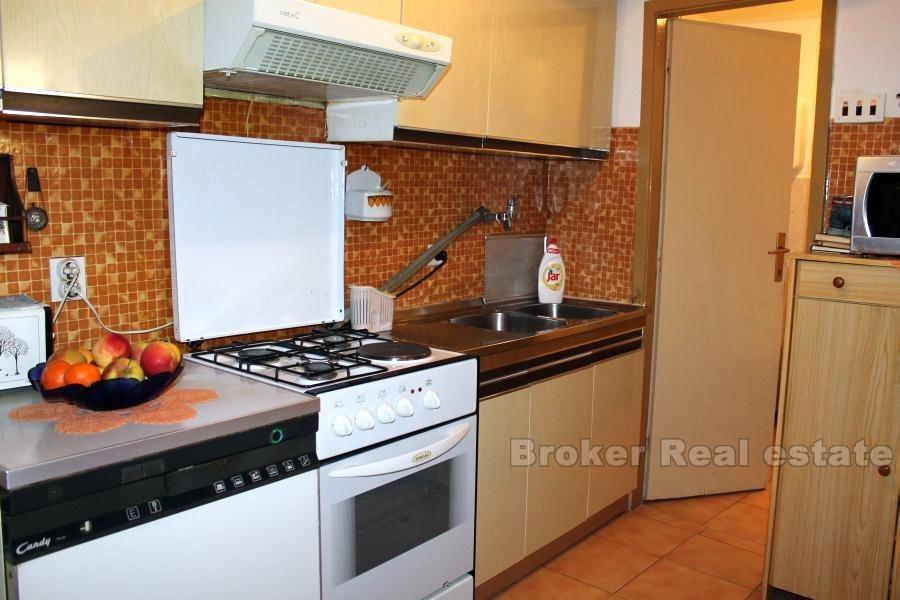 Maison en pierre à vendre, Kaštela