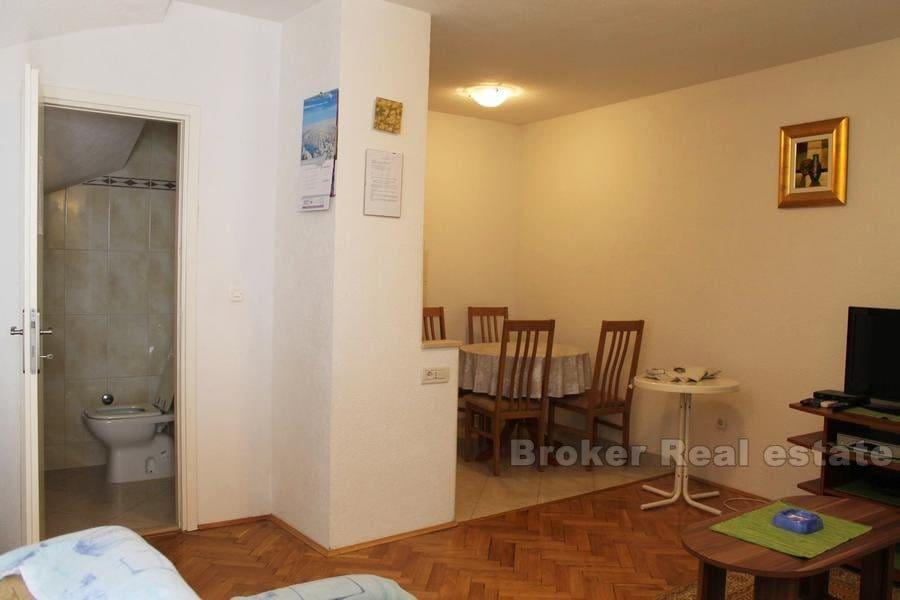 House, in a row, Baška Voda