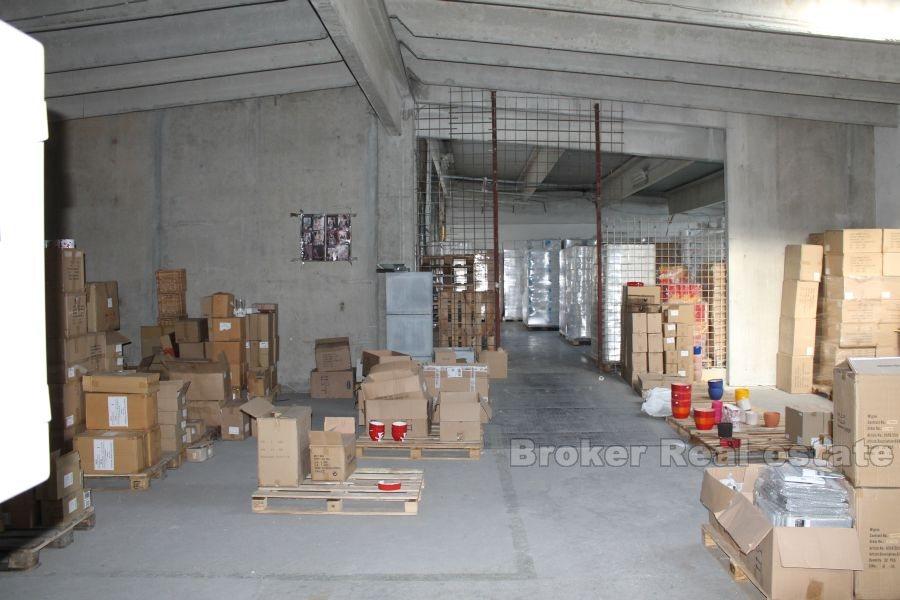 Buisness byggnad till salu