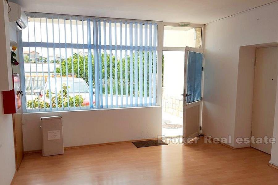 Entrepôt, à vendre