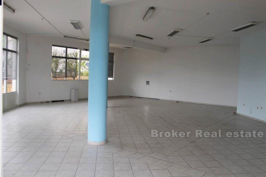 Entrepôt, à vendre