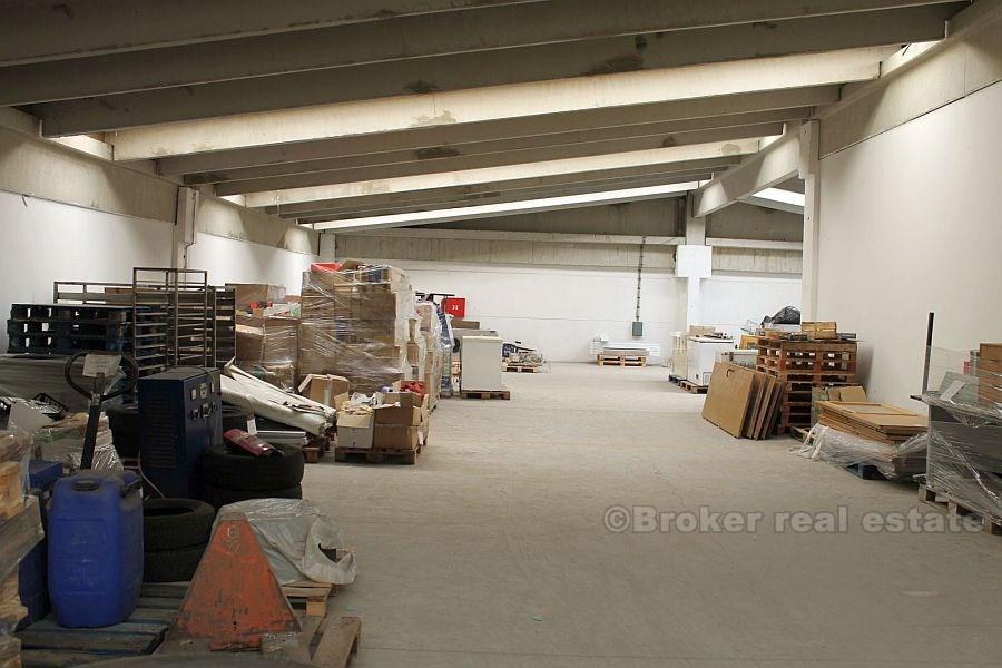 Kroatien Immobilien, Split Bereich, 300 qm Lager, zum Verkauf