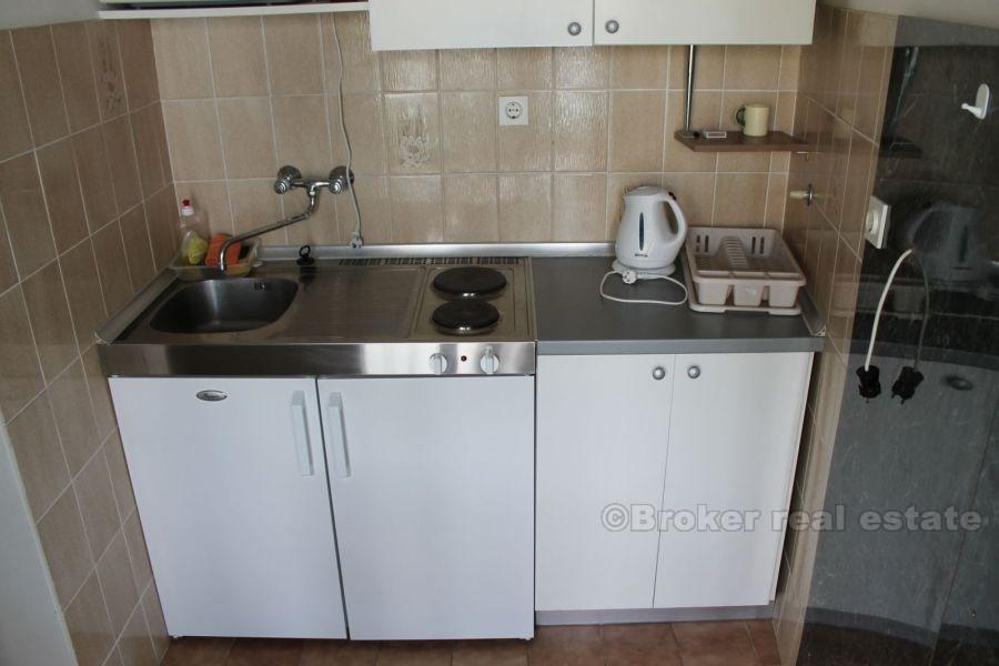 Apartment house, for sale