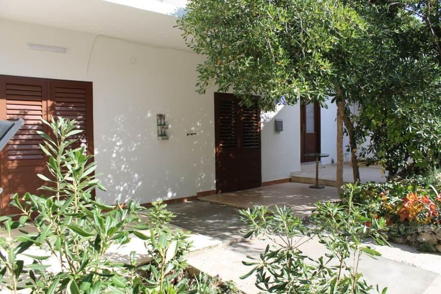 Semi-detached house, for sale
