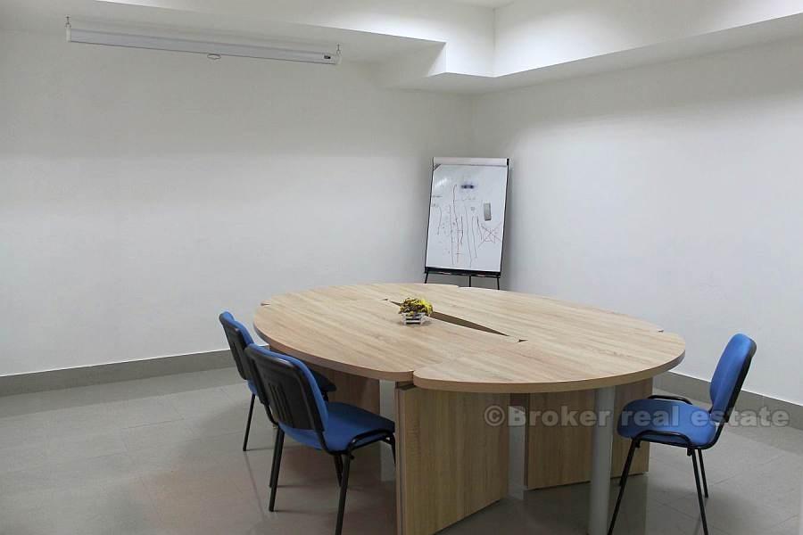 Spazio ufficio, in affitto