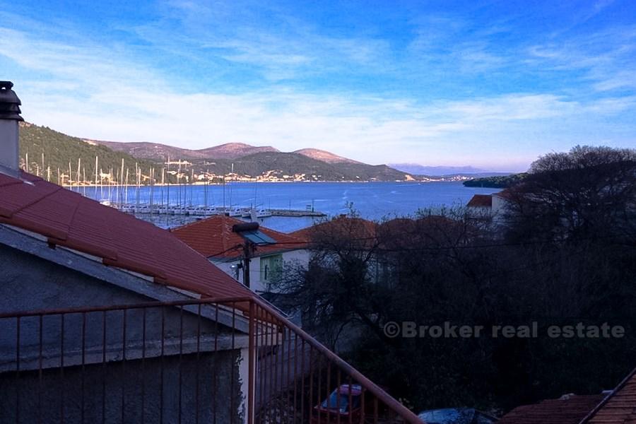 Unfinished detached house with sea view, for sale