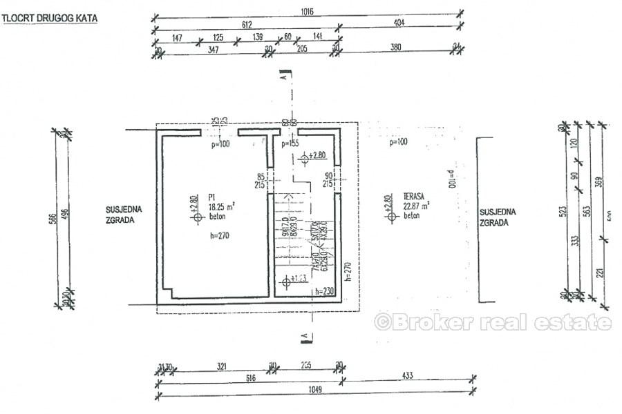 Unfinished detached house with sea view, for sale