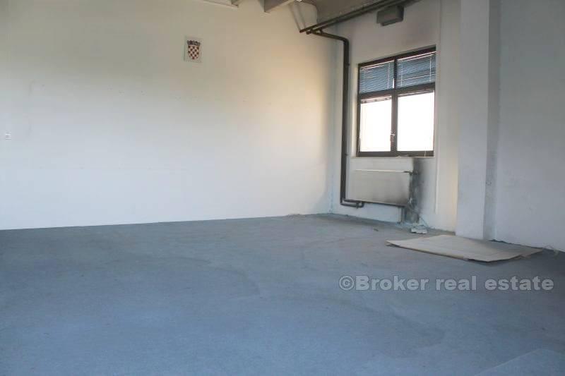 Kontor plass, til salgs