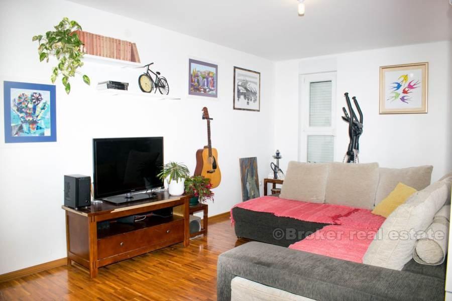 Wohnung mit zwei Schlafzimmern, zu verkaufen