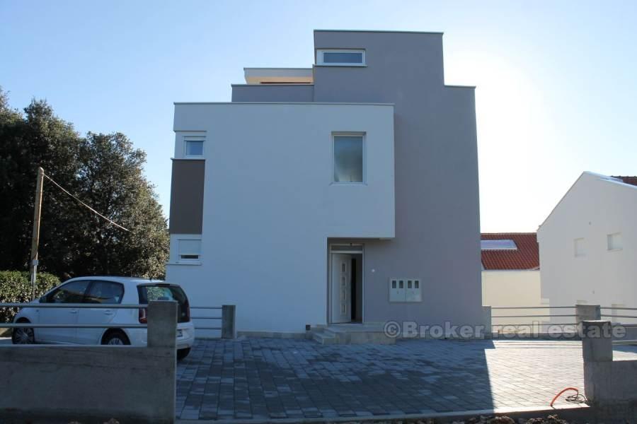 Deux appartements, à vendre