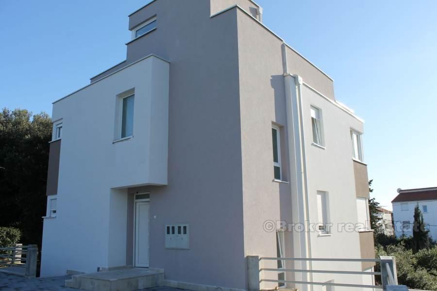 Zwei Wohnungen, zu verkaufen