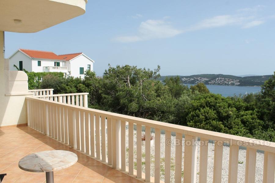 Comfortable three bedroom apartment, for sale