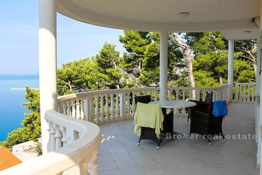 Maison individuelle avec vue sur la mer, à vendre