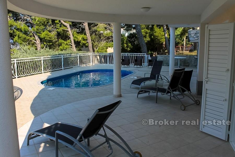 Maison individuelle avec vue sur la mer, à vendre