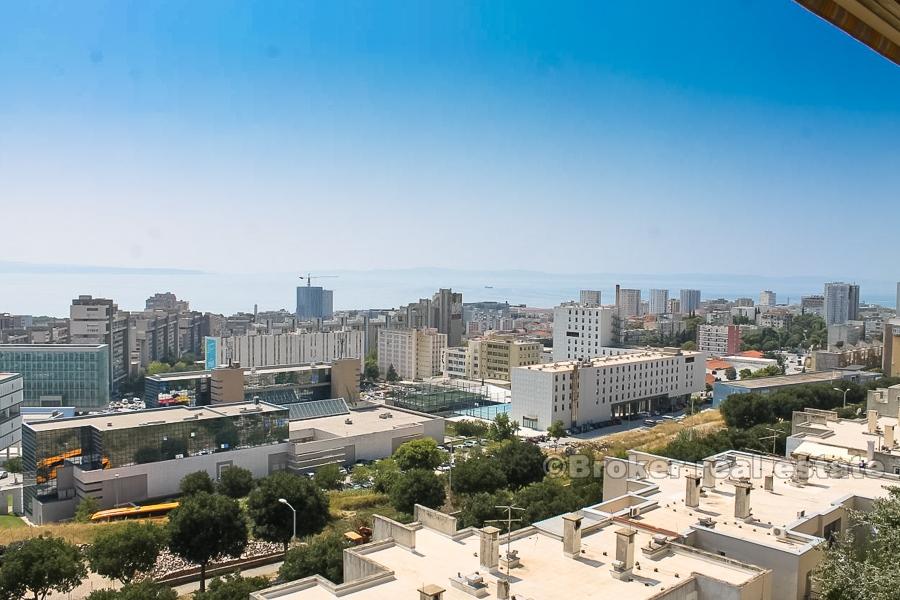 Comfortable and nice 3-bedroom apartment, for sale