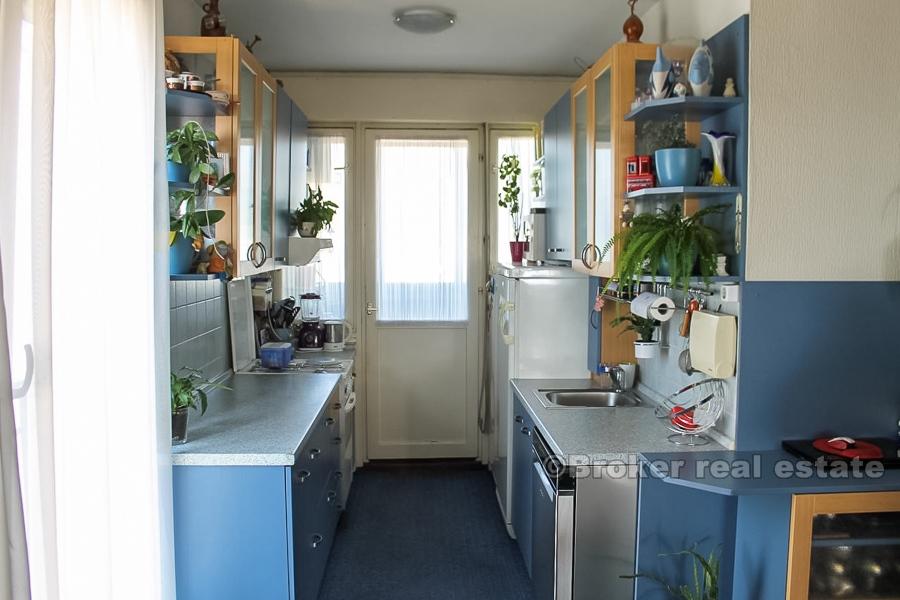 Comfortable and nice 3-bedroom apartment, for sale