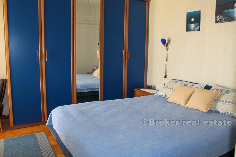 Confortevole e grazioso appartamento con 3 camere da letto, in vendita