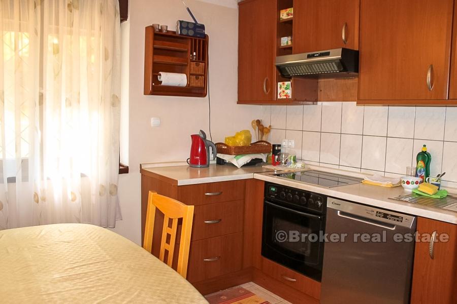 3-комнатная квартира, возле пляжа, для продажи