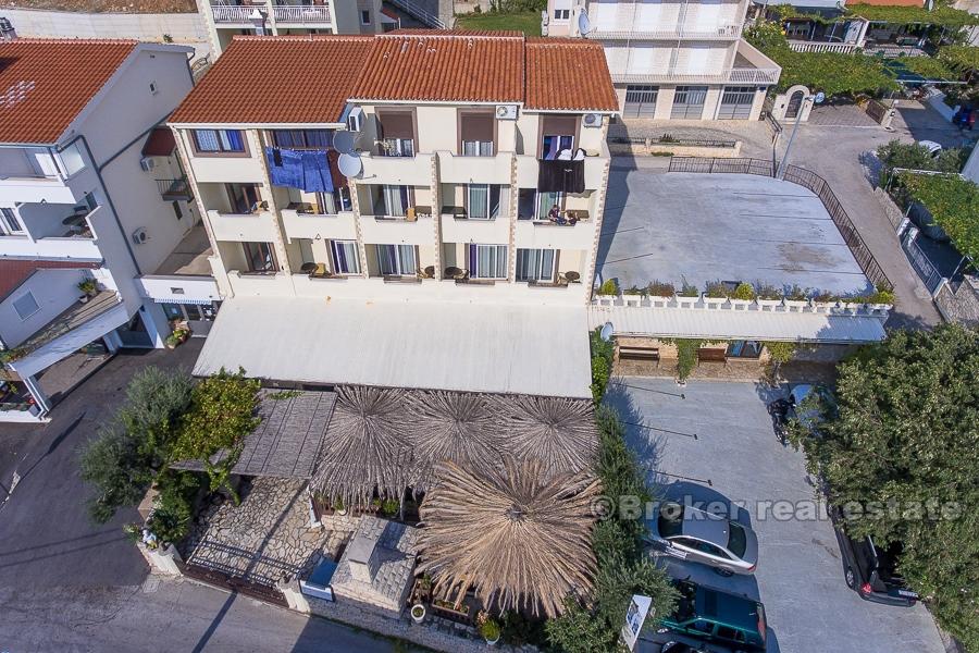 Pansion-restaurant with sea view, for sale