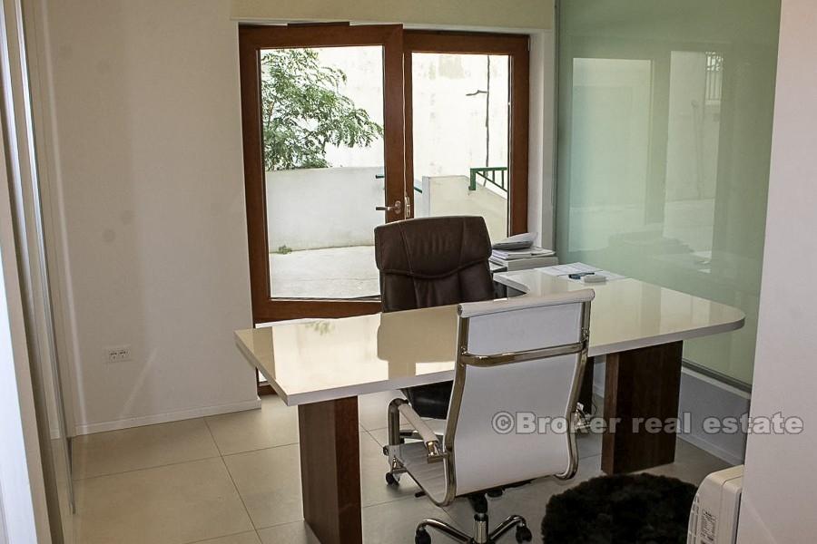 Obchodní prostory na prodej