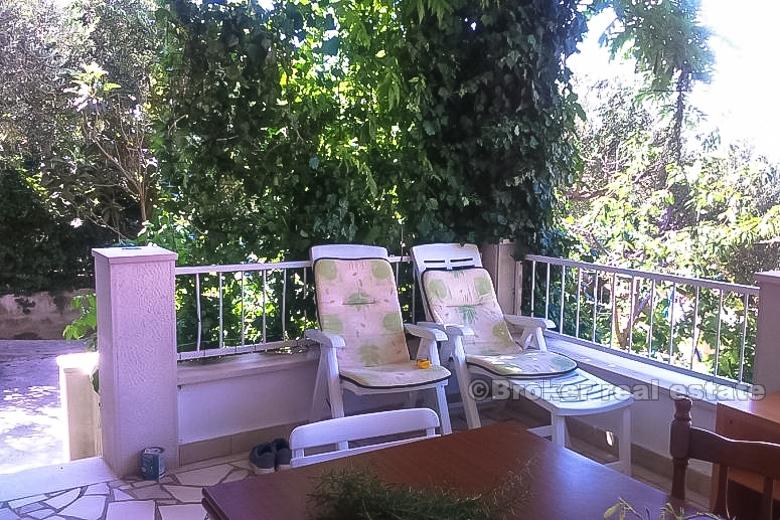 Apartament z ogrodem, na sprzedaż