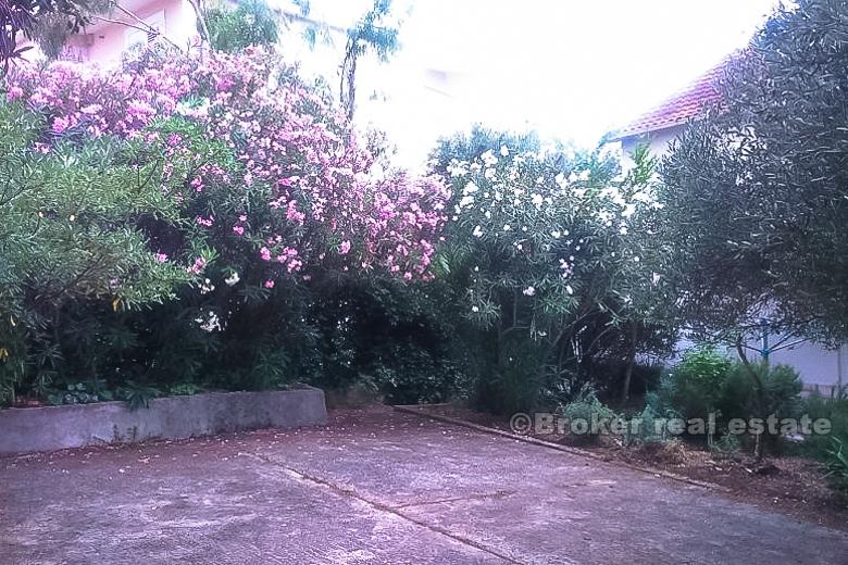 Apartament z ogrodem, na sprzedaż