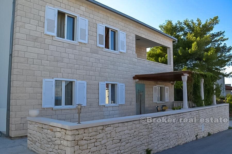 Freistehendes Steinhaus, zu verkaufen