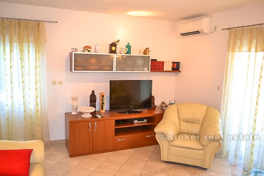 Freistehendes Steinhaus, zu verkaufen