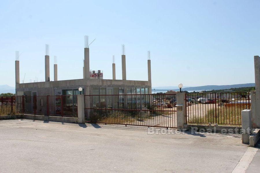 Superficie totale du terrain de 6000 m2