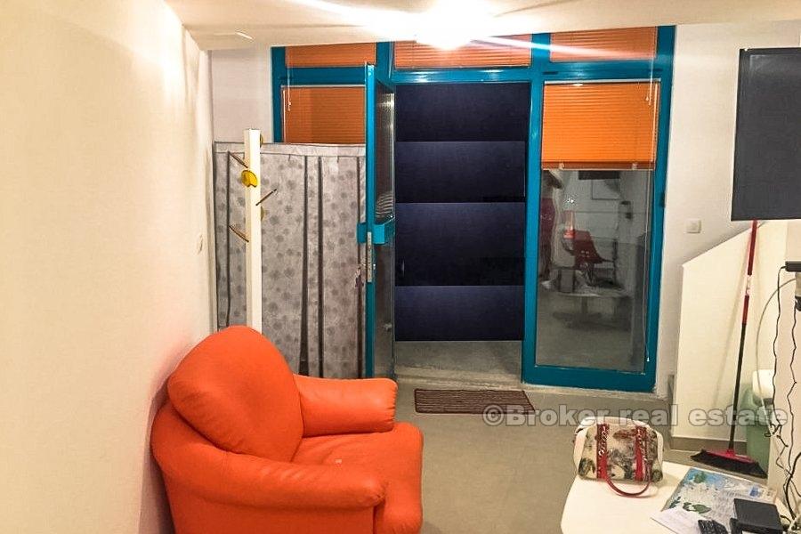 Geschäftsraum / Wohnung, zu verkaufen