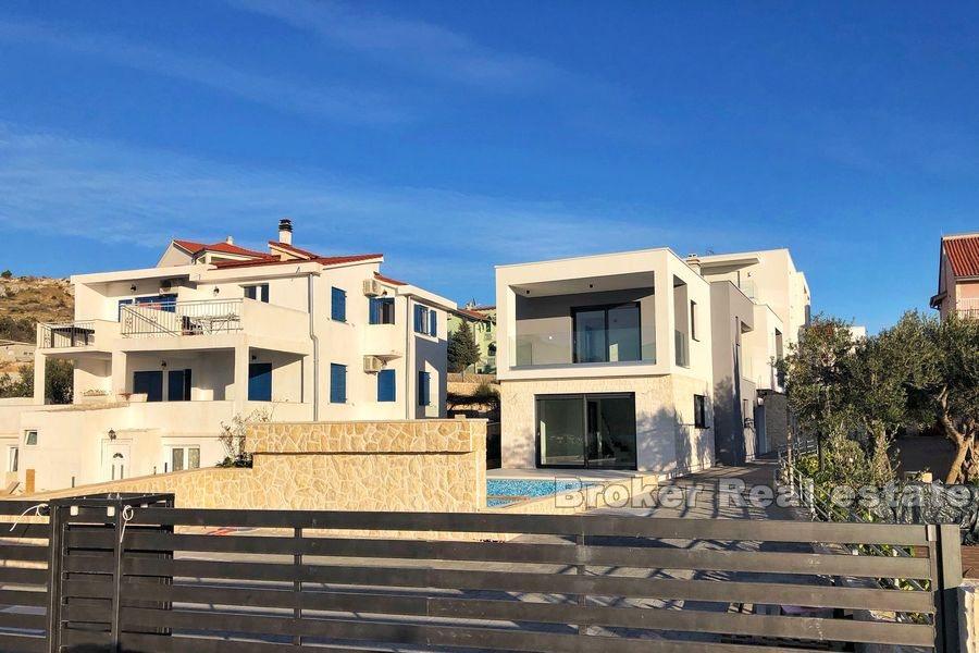Villa indipendente di nuova costruzione, in vendita
