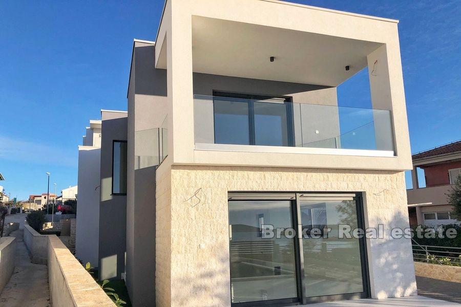 Villa indipendente di nuova costruzione, in vendita